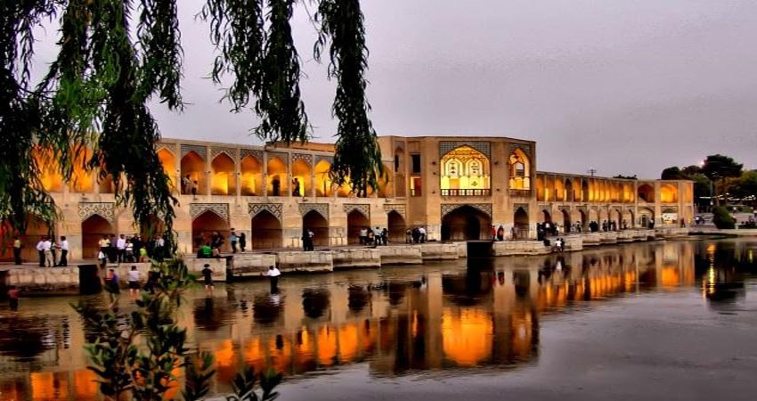 مکان های تفریحی اصفهان برای جوانان